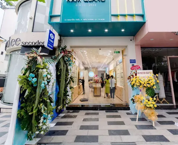 TOP 10 cửa hàng mắt kính quận 1 chất lượng nhất hiện nay